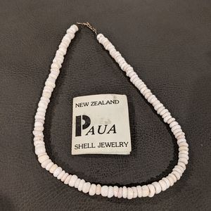 EUC Paua / Puka / Pooka shell necklace Y2K